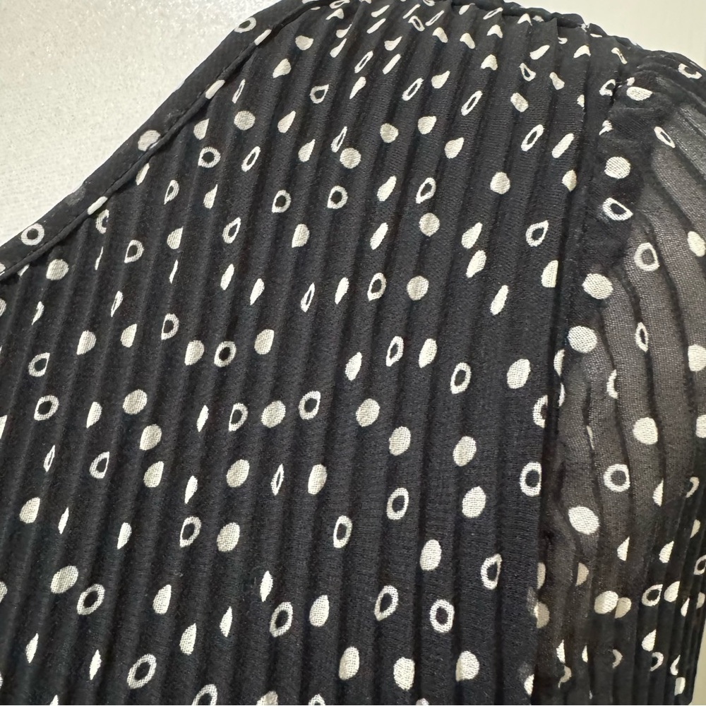 Max Studio Polka Dot Pleated Blouse XS Sheer Bell Sleeves - Picture 4 of 16